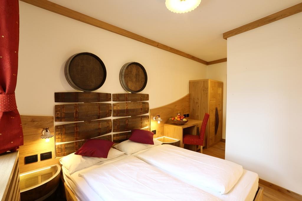 Agriturismo Eredi Di Cobelli Aldo Nave San Rocco ภายนอก รูปภาพ